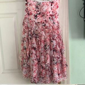 Stunning White House Black Market dress!